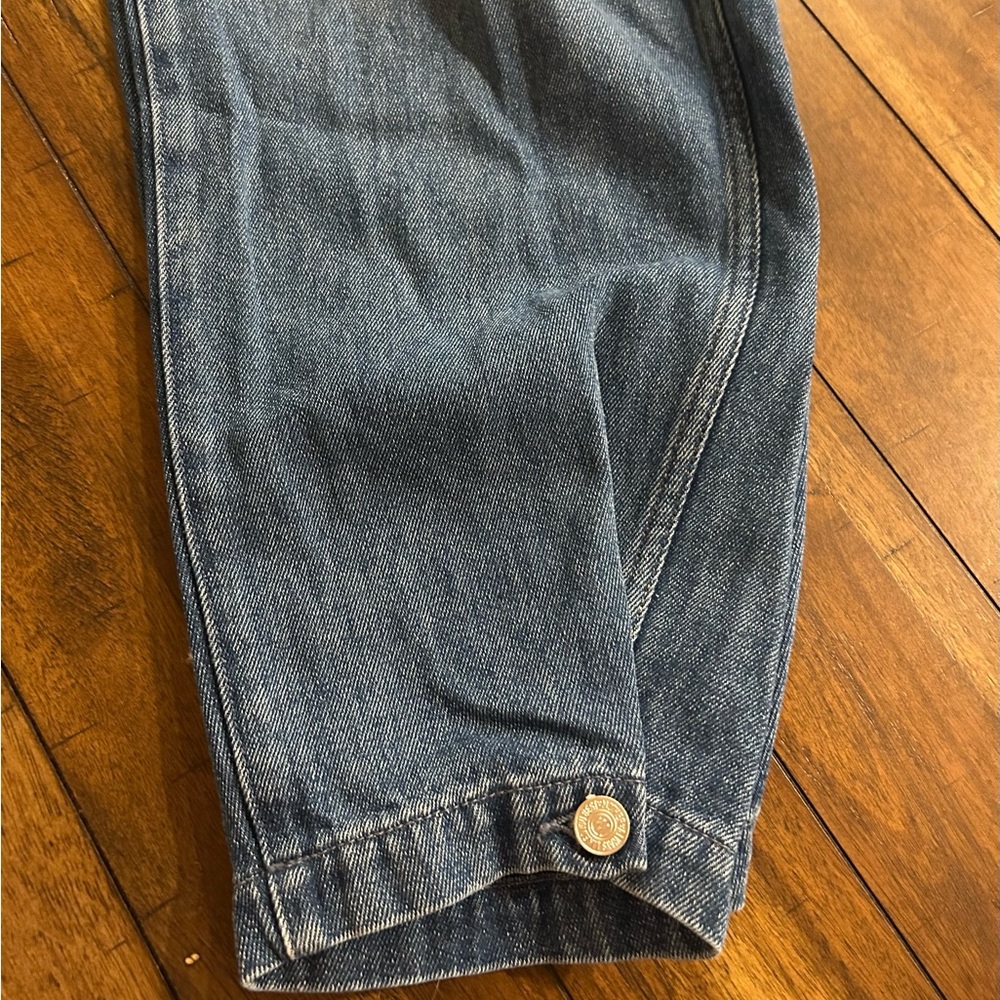 MOTHER High-Rise Cropped Balloon Jeans in Medium Blue - Picture 8 of 16